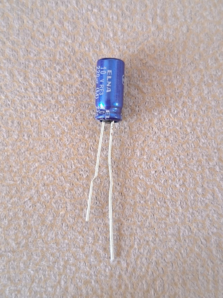 خازن میکروفاراد مارک ELNA